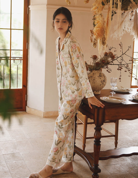 Enchanting Cottagecore Delight: Flora Print Flannel Women's Pajama Set in Pure Cotton