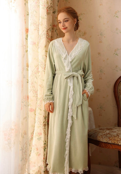 Lace Deco Trim Velvet Long Sleeve Bathrobe: Soft and Elegant Pink Loungewear