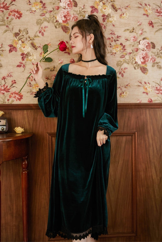 Enchanting Green Velvet Nightie with Square Neck - Vintage Victorian Lace Deco Morning Gown